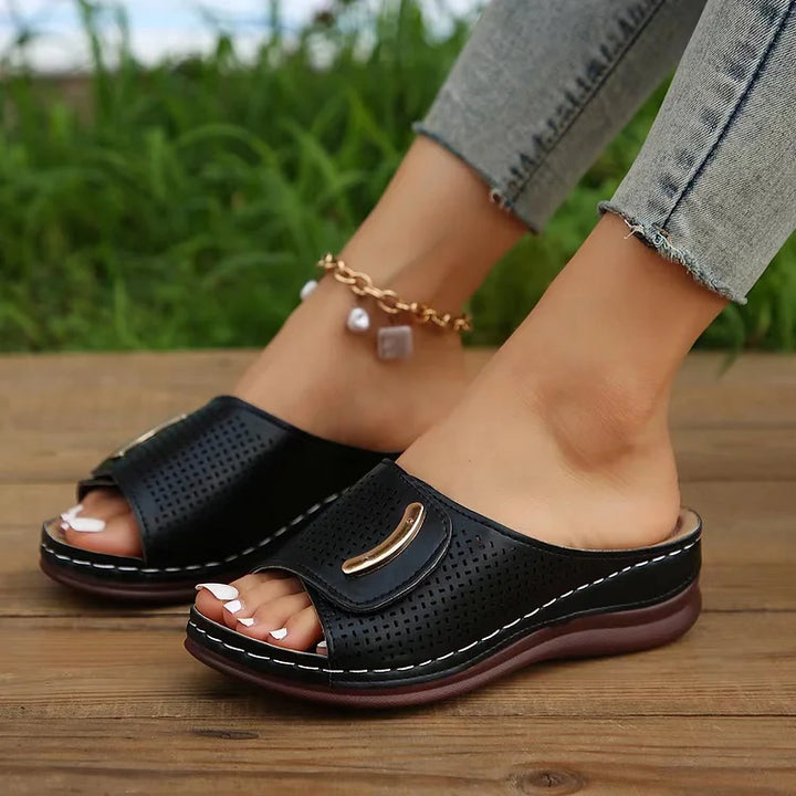 Joanna Sandals
