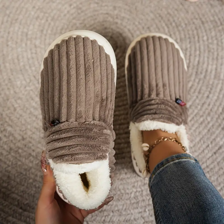 Nikky Slippers
