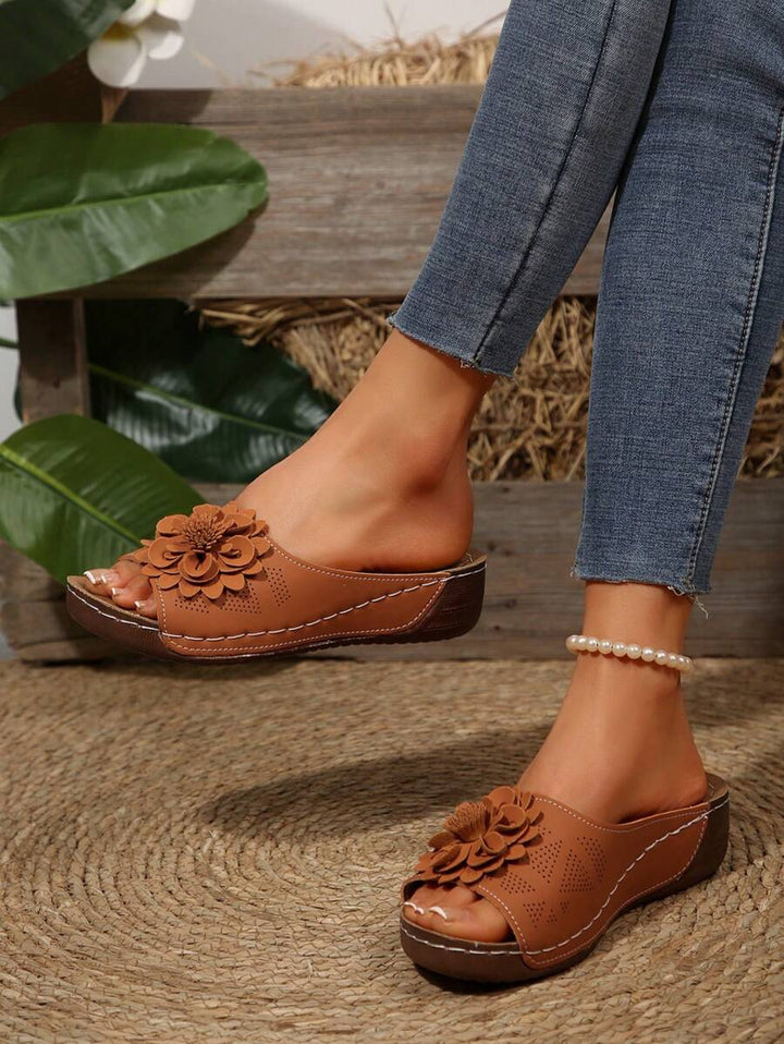 Medellín Orthopedic Sandals