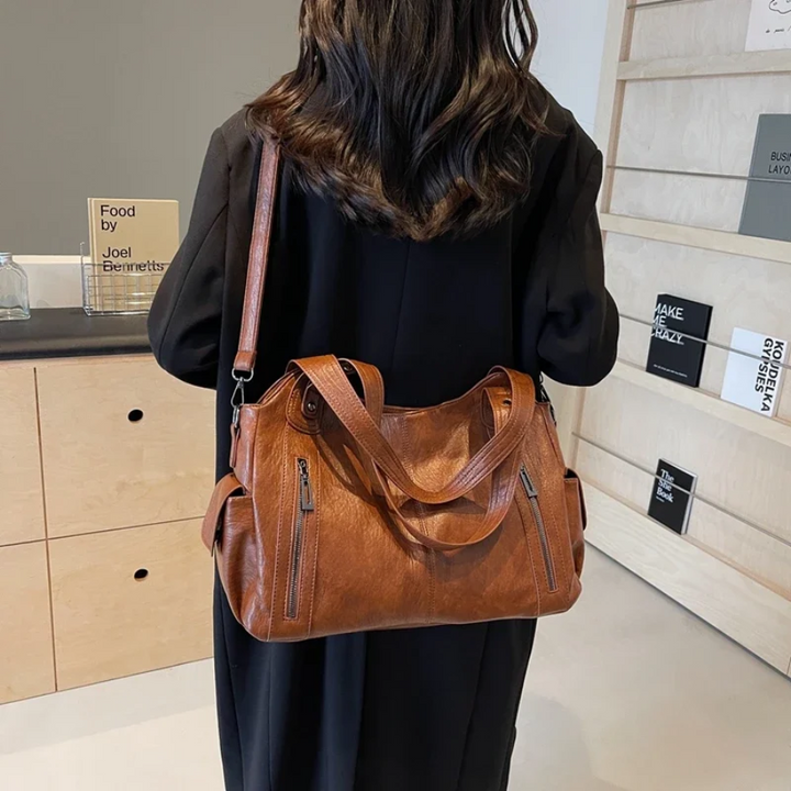 Uma Shoulder Bags