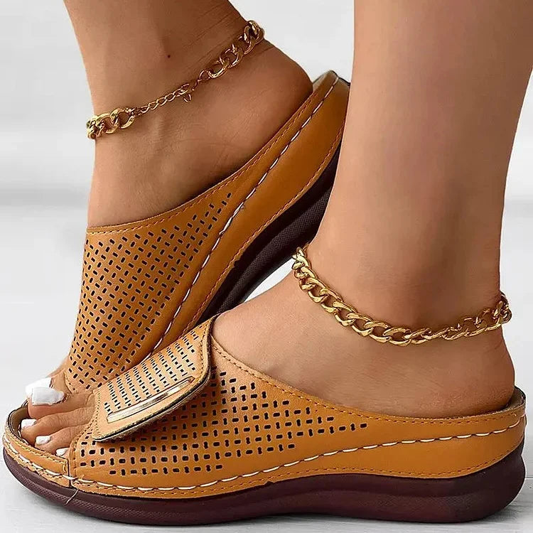 Joanna Sandals