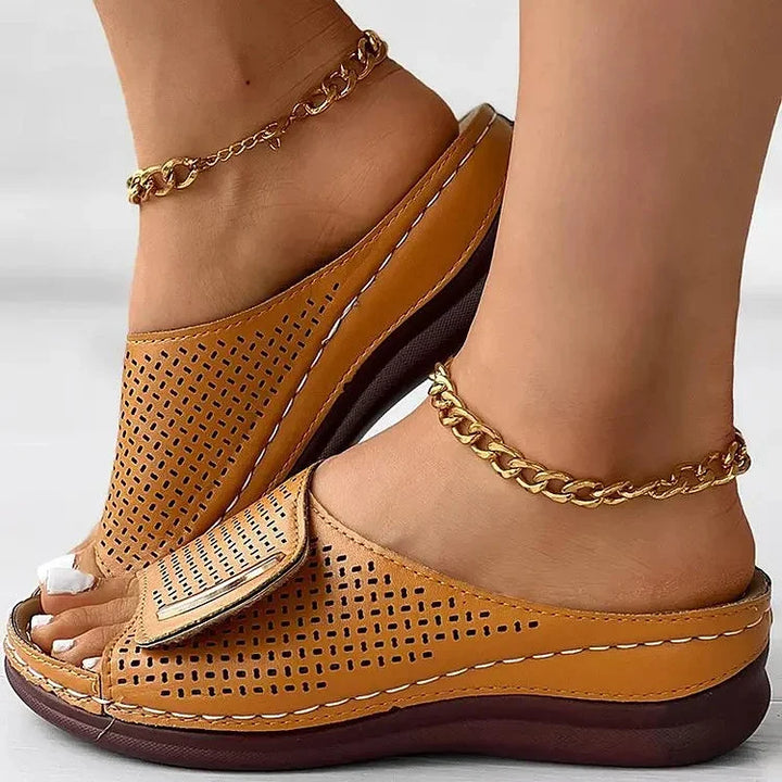 Joanna Sandals