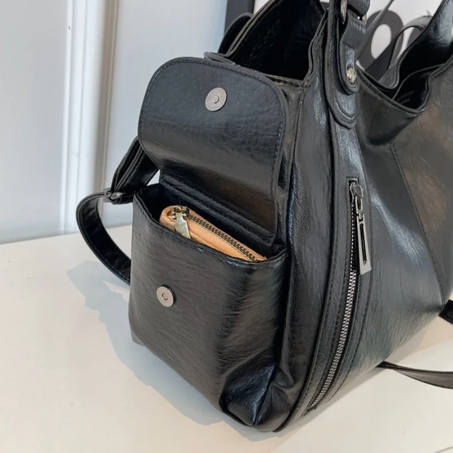 Uma Shoulder Bags