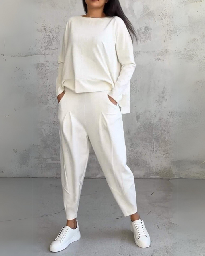 Jackquelin Elegant Lounge Set