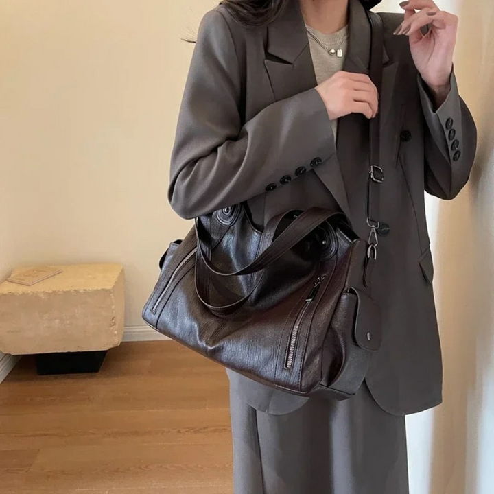 Uma Shoulder Bags