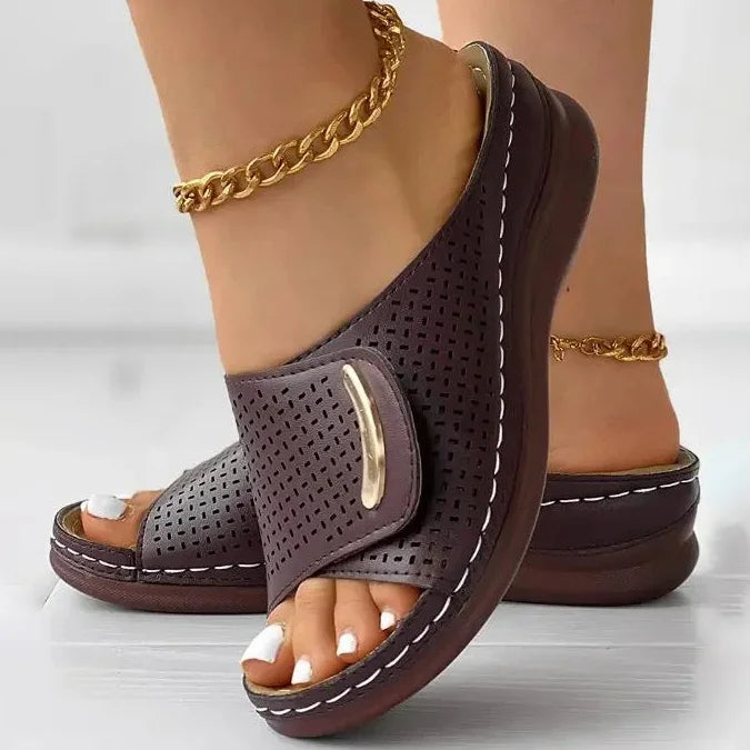 Joanna Sandals