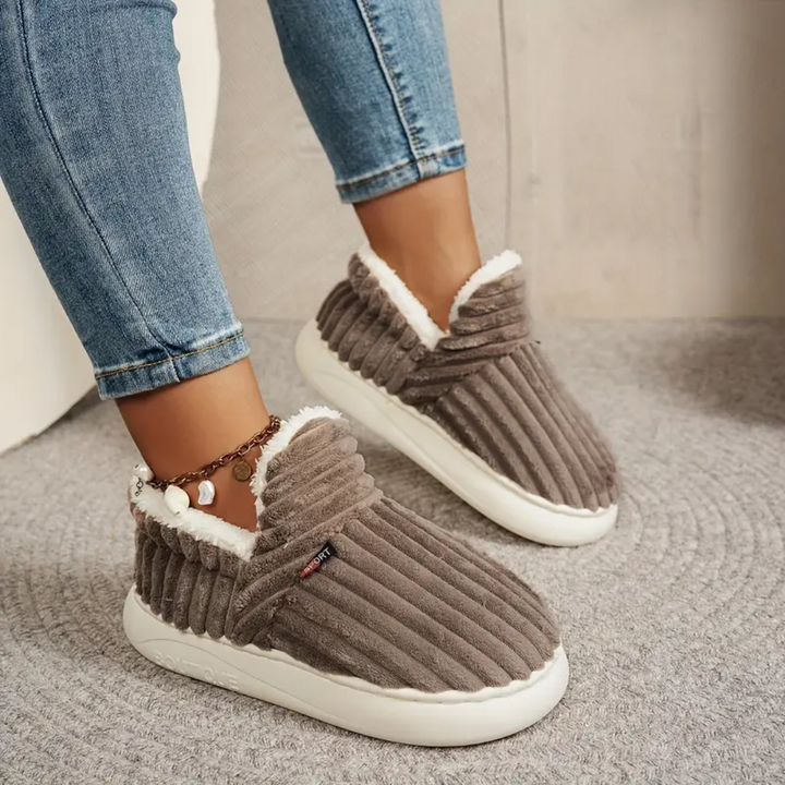 Nikky Slippers