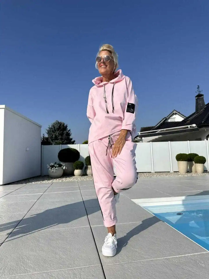 Olyra Hoodies