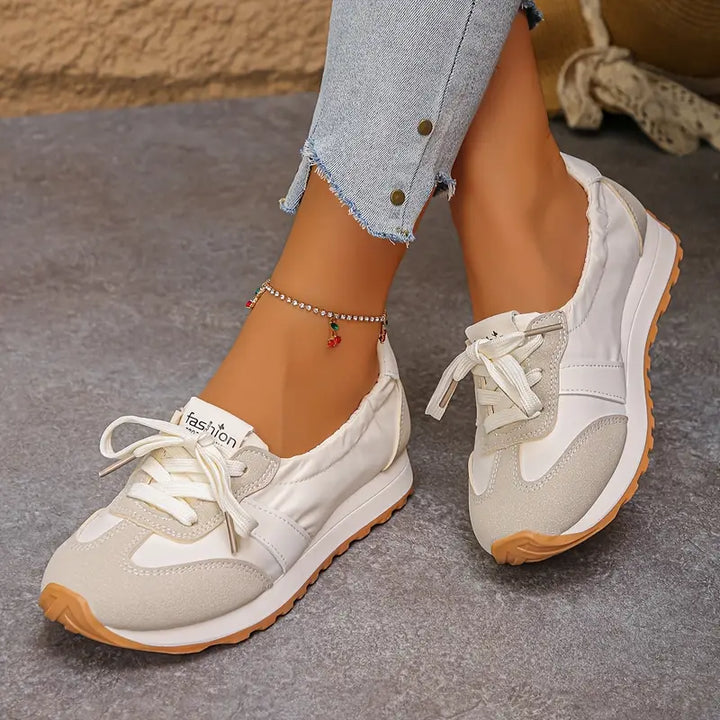 Helga – Orthopaedic Sneakers