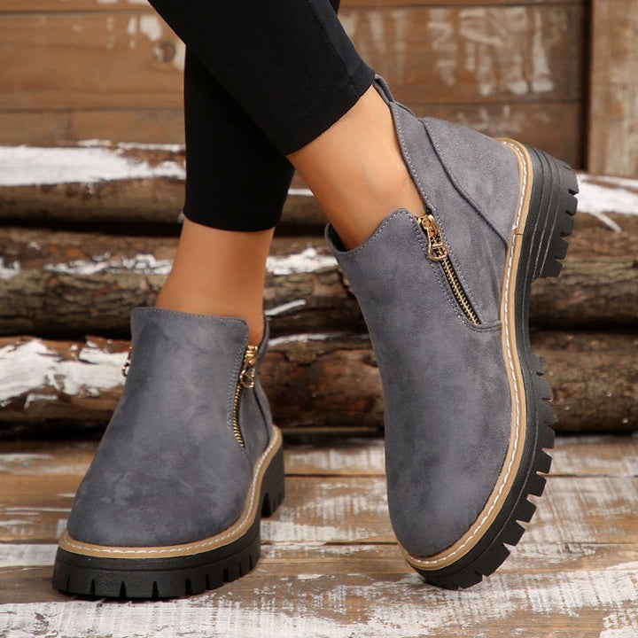 Liora Boots