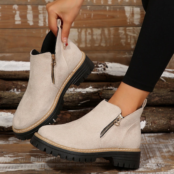 Liora Boots