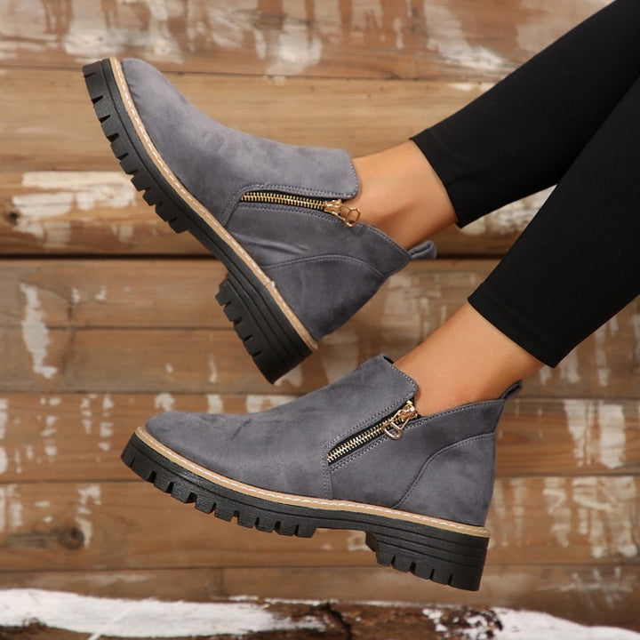 Liora Boots